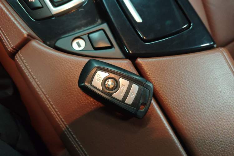 Used BMW 5 Series 2014 520Li Elegant Model