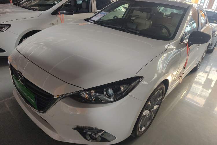 Used Mazda Mazda 3 Axela 2014 Sedan 2.0L Automatic Sport Model