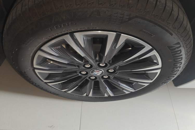 Used Buick GL8 2025 Lu Zun Smart Enjoyment Edition
