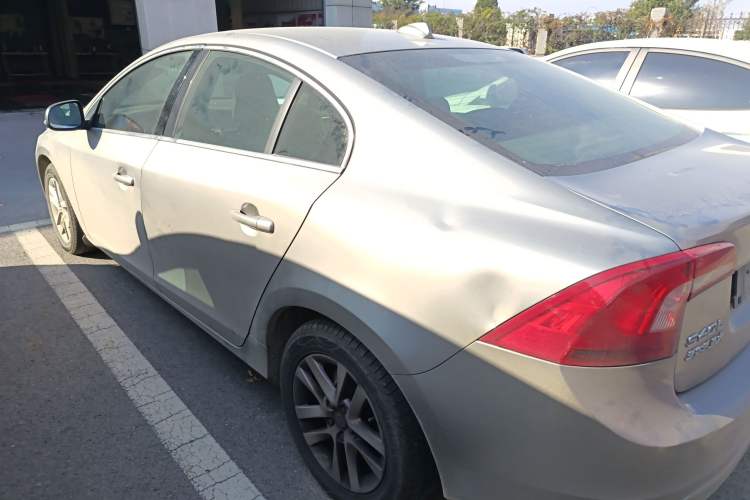 Used Volvo S60 2014 S60L 2.0T Intelligent Upgrade Edition
