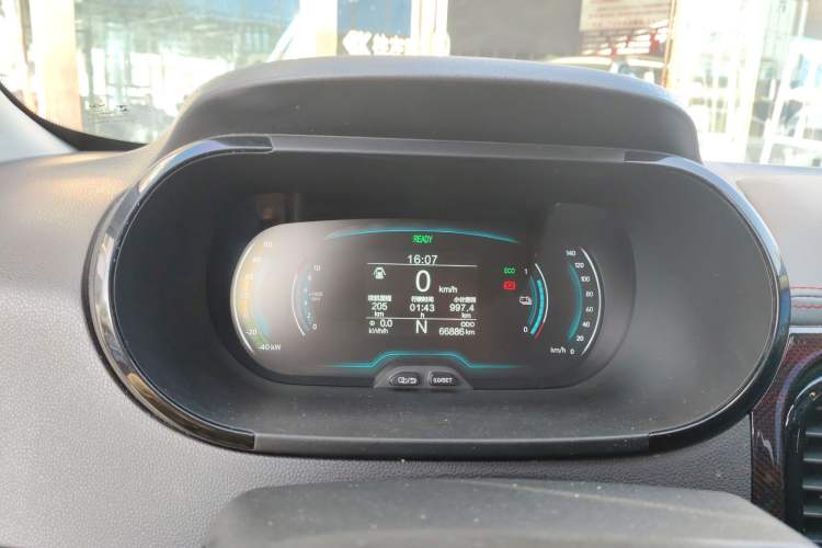 Used Chery Little Ant 2022 Restyled Version Sweet Pink Edition Half-Sugar Version 30.6 kWh 30 kW 301 km