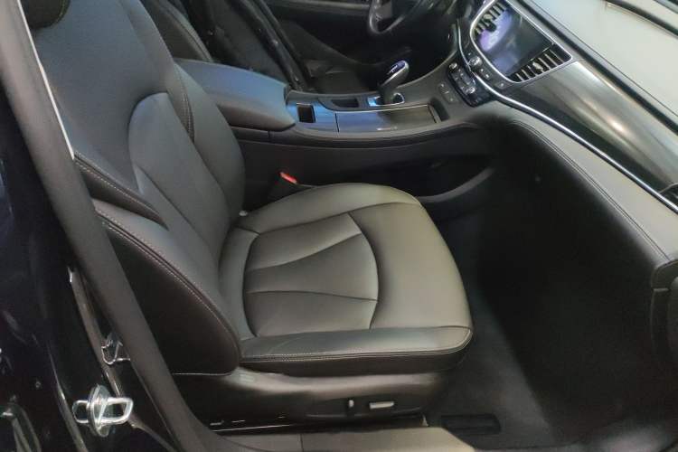 Used Buick LaCrosse 2022 652T Luxury Version
