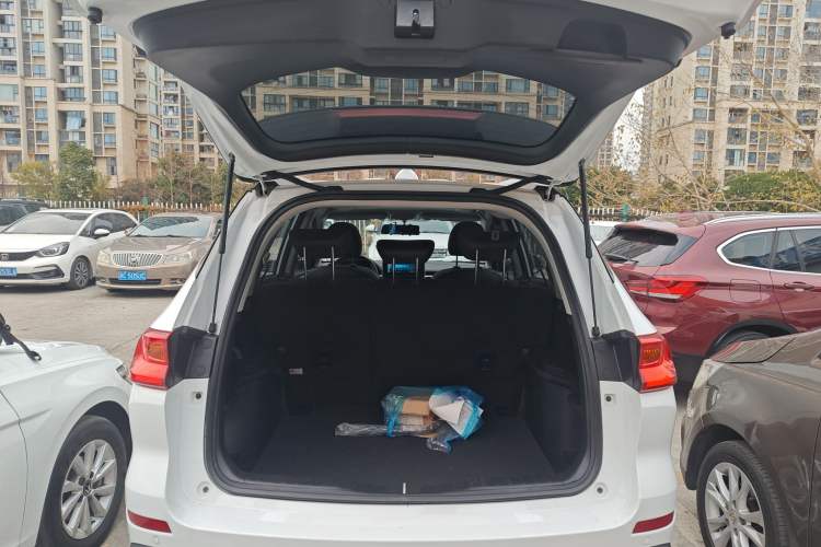 Used Haval M6 2021 PLUS 1.5T DCT Luxury Smart Connectivity Model