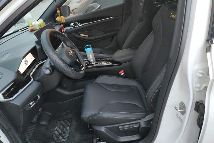 Used Geely Auto Coolray 2025 Bin Yue L 1.5T DCT Starlight Edition