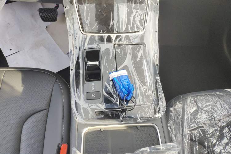 Used Venucia V DD-i 2025 Orca 150km Joyful Journey Edition
