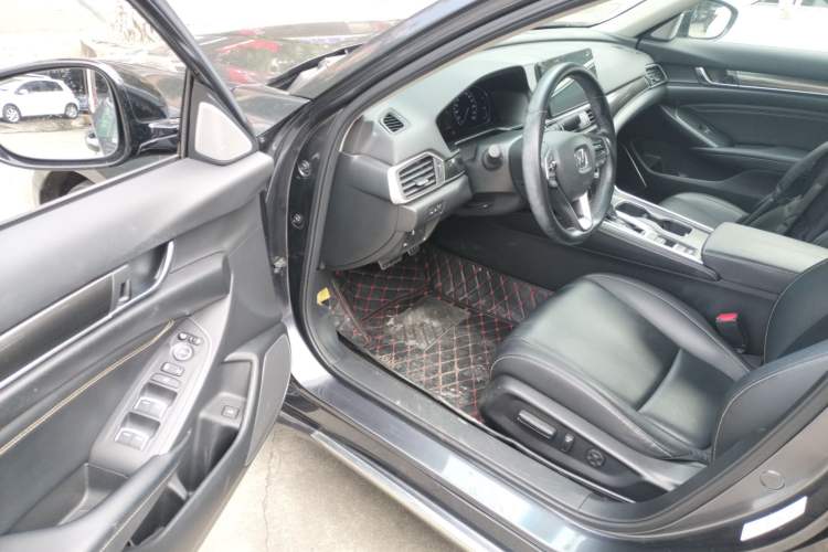 Used Honda Accord 2022 260TURBO Phantom Night · Prestige Edition
