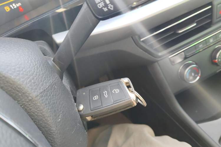 Used Volkswagen Lavida 2022 1.5L Automatic Comfort Edition
