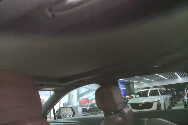 Used Cadillac XT5 2025 2.0T Platinum Edition
