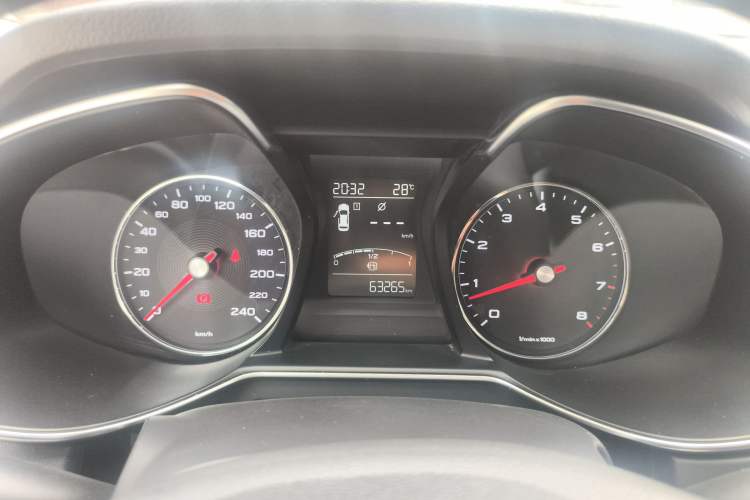 Used MG 6 2017 20T Manual Luxury Smart Connect Version China V Standard
