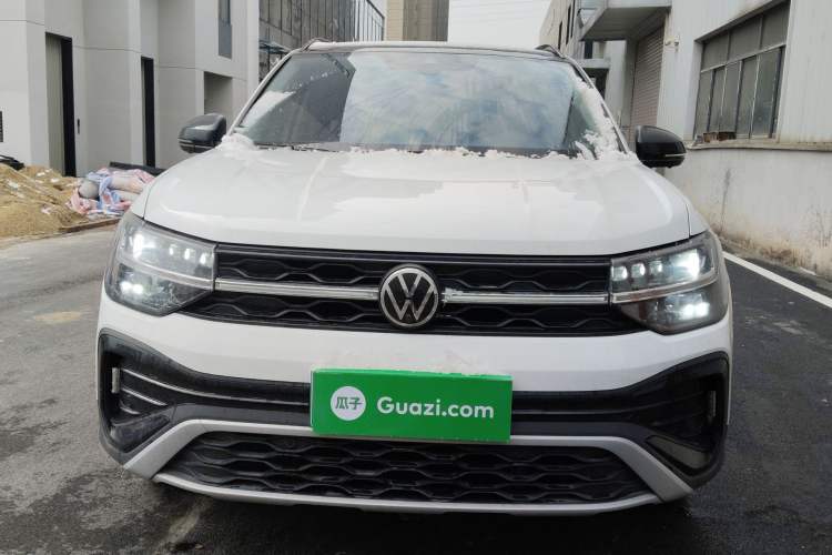 Used Volkswagen Tharu 2024 300TSI Two-Wheel-Drive Moon Luxury Edition