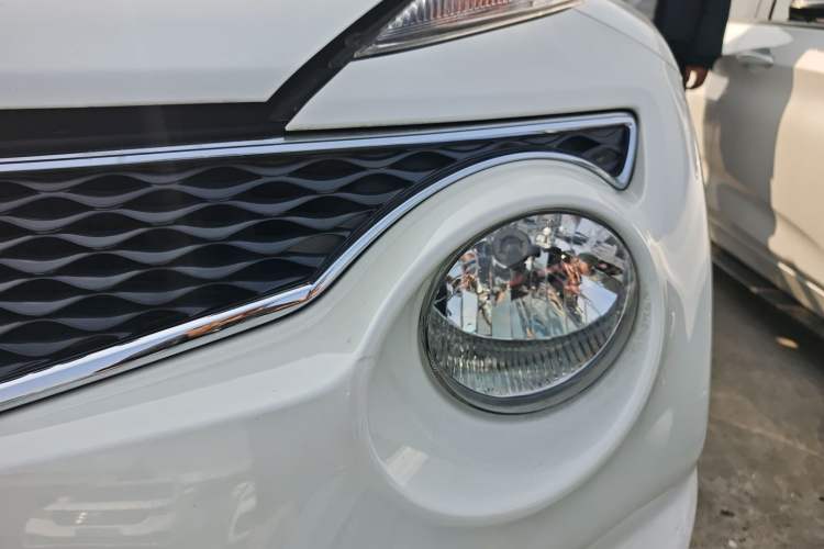 Used Infiniti ESQ 2014 1.6L Spontaneous Edition