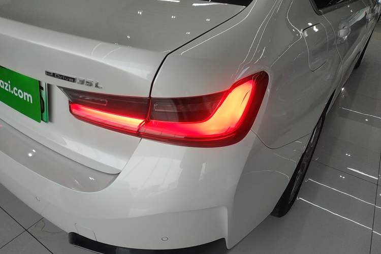 Used BMW i3 2024 eDrive 35 L
