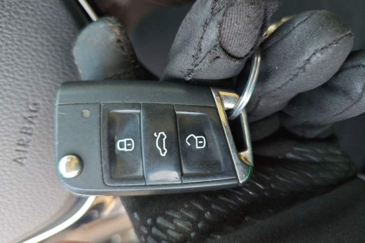 Used Volkswagen Tayron 2020 330TSI Two-Wheel Drive Luxury Smart Connectivity Version