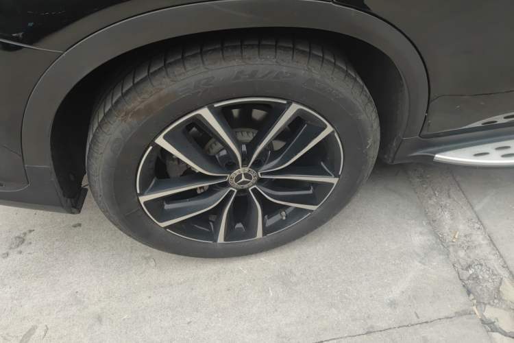 Used Mercedes-Benz GLC 2020 Facelift GLC 300 L 4MATIC Dynamic Edition
