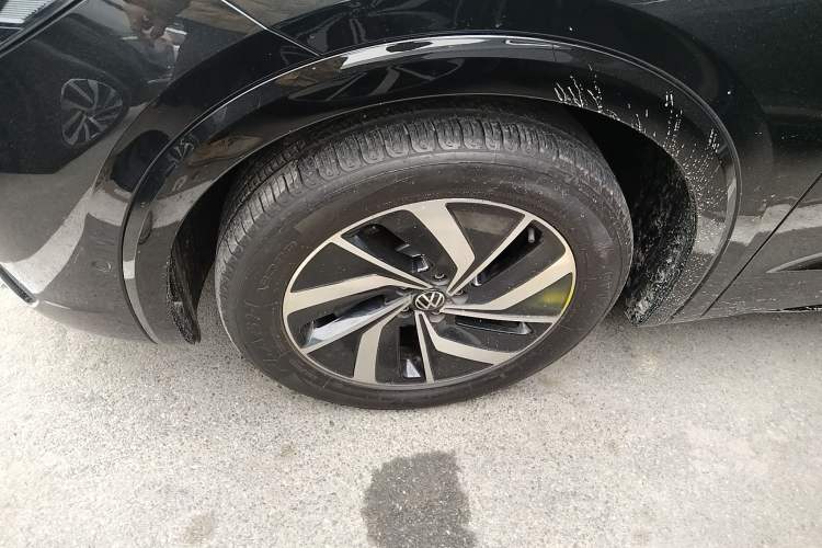 Used Volkswagen Viloran 2024 330TSI Luxury Edition