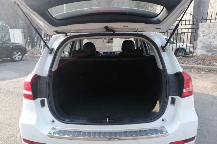 Used Haval H2 2014 1.5T Manual Two-Wheel Drive Elite Edition