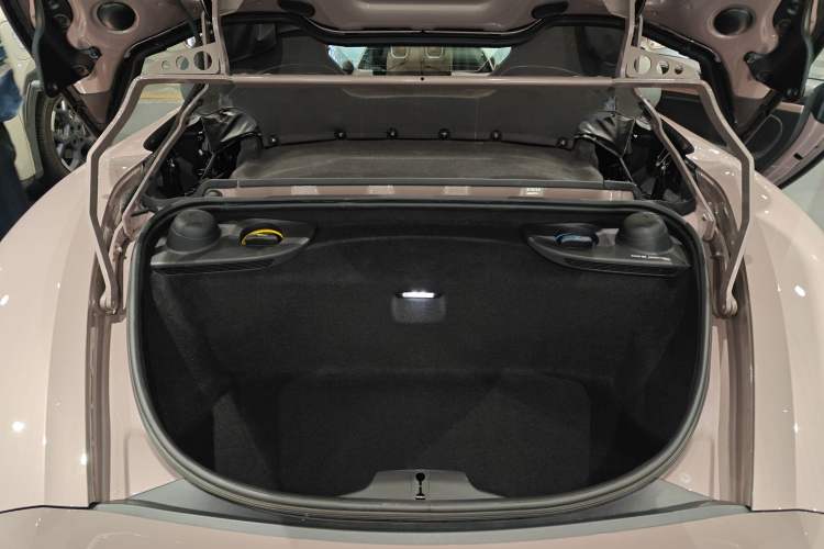 Used Porsche 718 2021 Spyder 2.0T
