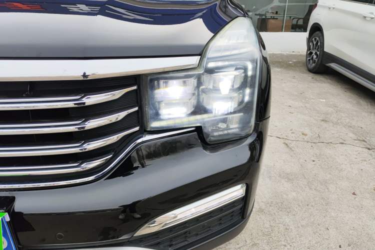 Used GAC Trumpchi GS8 2017 320T Two-Wheel Drive Luxury Smart Connectivity Version (7 Seats)
