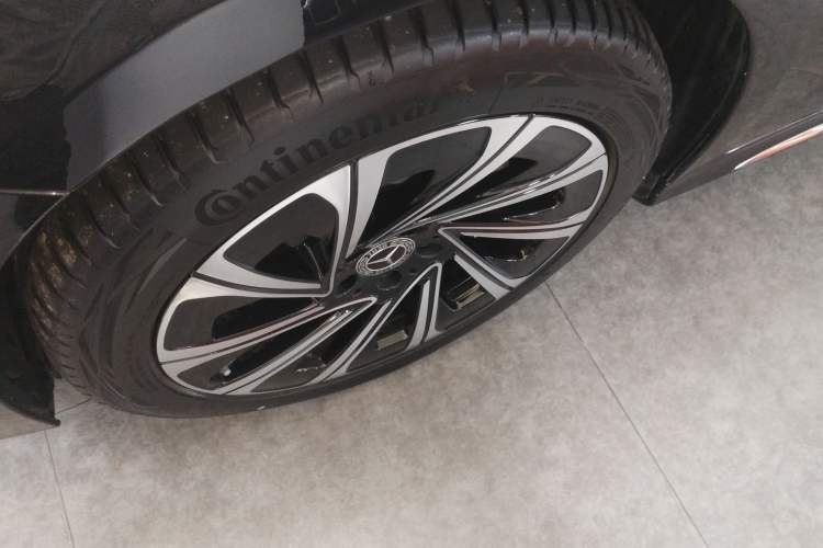 Used Mercedes-Benz E-Class 2025 E 300 L Luxury Model