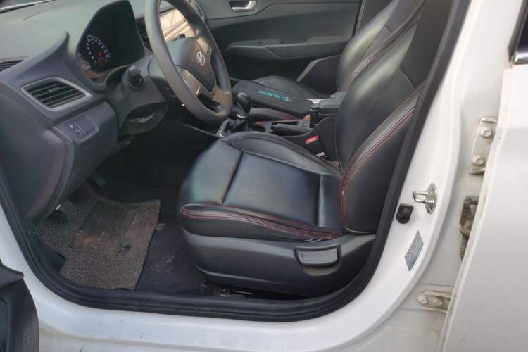 Used Hyundai Verna 2016 1.4L Manual Cool Edition GLS
