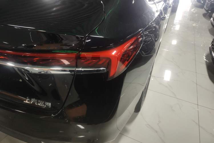 Used Buick LaCrosse 2025 28T Platinum Edition
