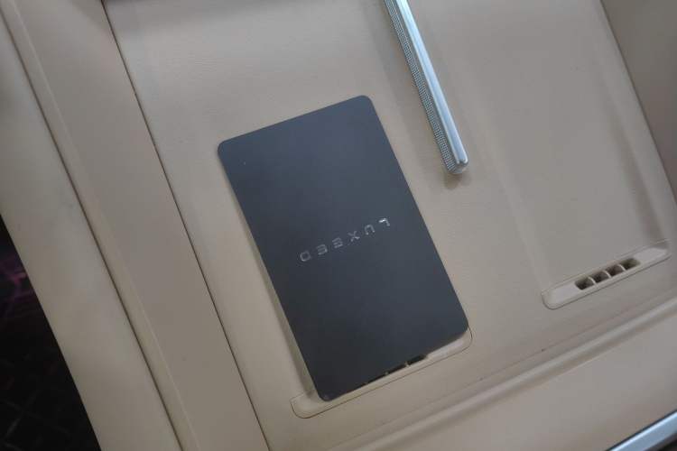 Used Hima Luxeed R7 2024 All-Electric 736 km Ultra