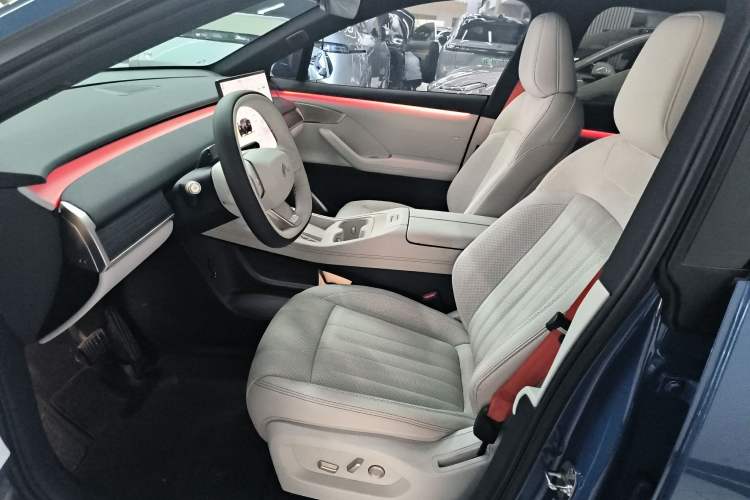 Used ONVO L60 2024 60 kWh All-Wheel Drive
