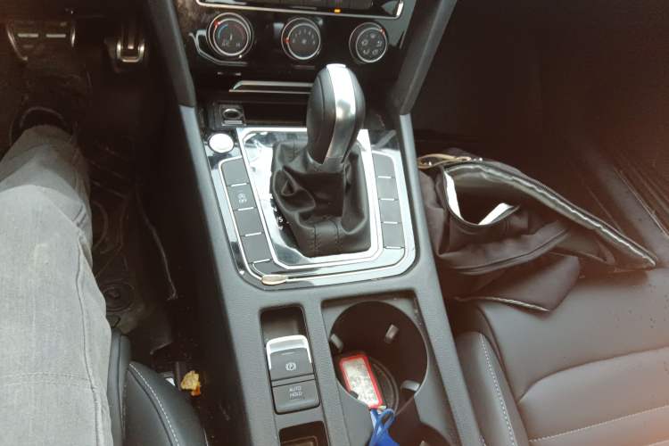 Used Volkswagen Magotan 2025 Zhongxiang Version 280TSI DSG Comfort Edition
