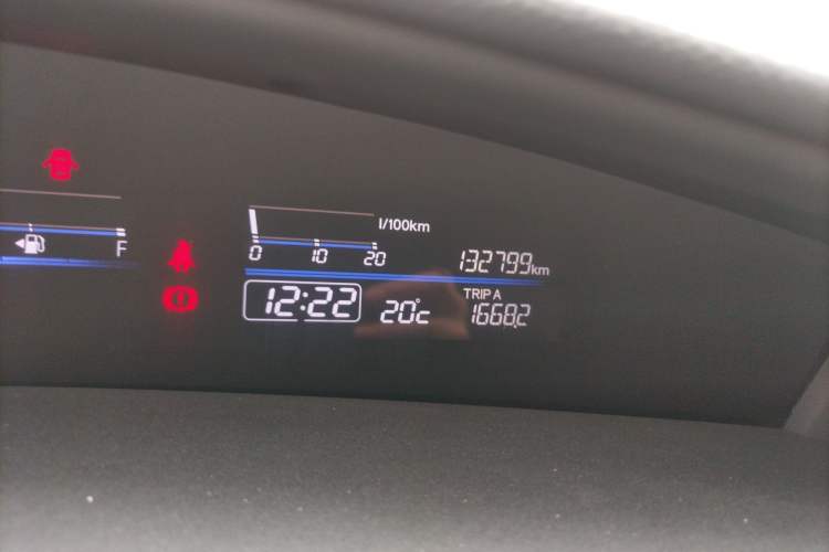 Used Honda Jade 2013 1.8L automatic Comfort version 5 seats