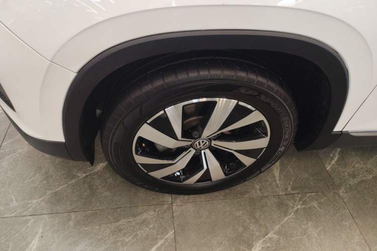 Used Volkswagen Tayron 2019 330TSI Two-Wheel Drive Luxury Model China VI Standard
