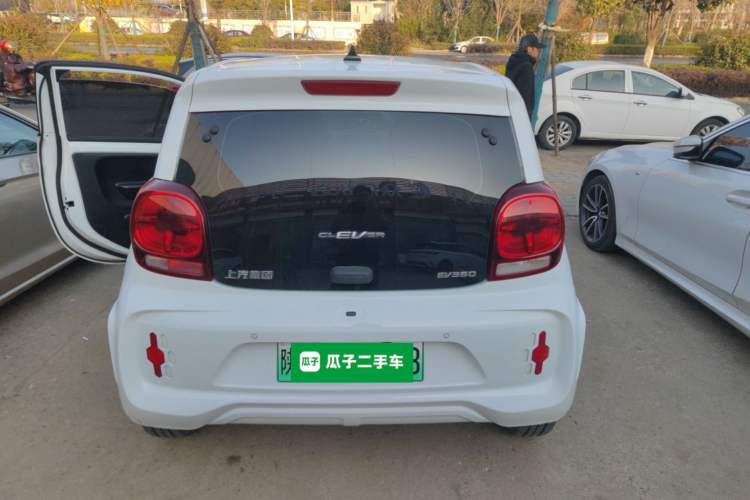 Used Roewe Clever 2021 302 km New Four-Seater Super-Efficient Version