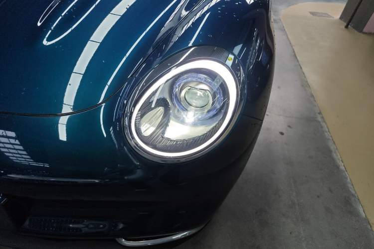 Used ORA Good Cat 2023 401 km Standard Range Luxury Version Lithium Iron Phosphate
