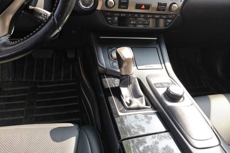 Used Lexus ES 2015 200 Elite Edition
