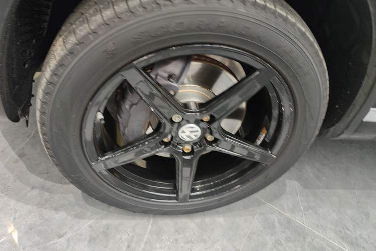 Used Volkswagen Touareg 2017 3.0 TSI Touareg Model
