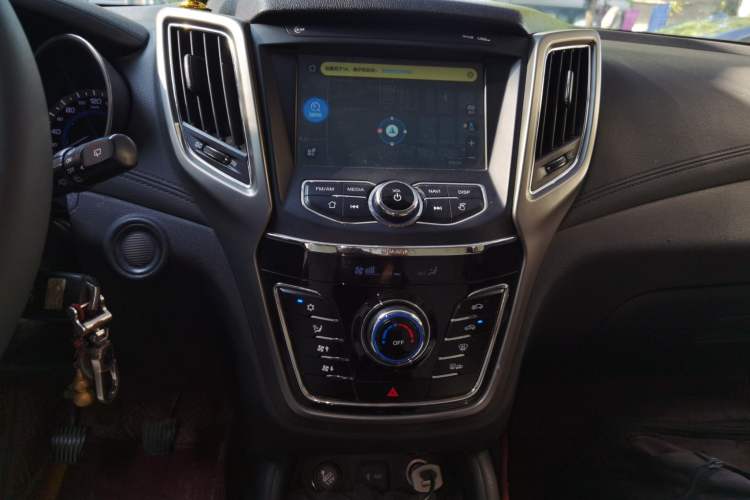 Used Changan CS35 2017 1.6L Manual Luxury Model
