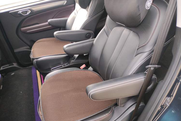 Used GAC Trumpchi M6 2023 PRO 270T DCT Luxury Edition
