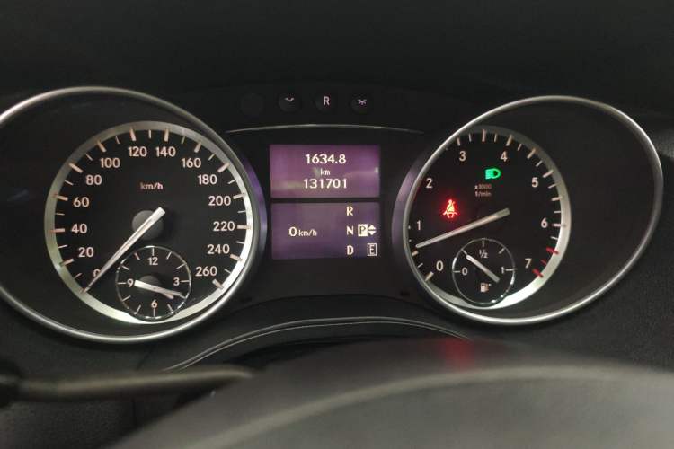 Used Mercedes-Benz R-Class 2014 R 320 4MATIC Business Model