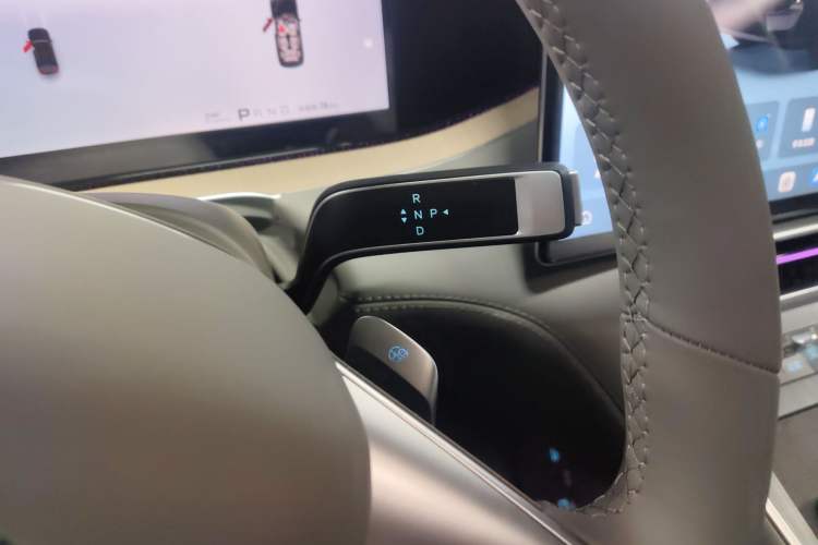 Used Denza N8L 2025 Prestige Version
