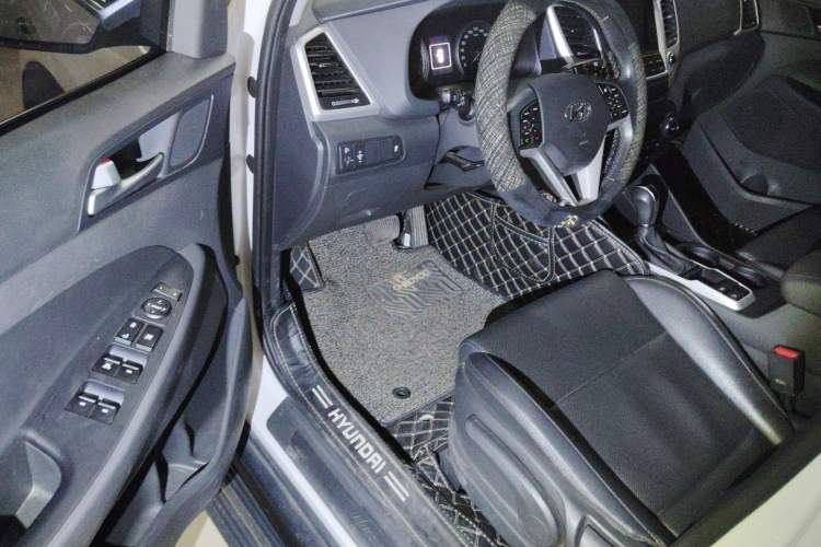 Used Hyundai Tucson 2015 1.6T Dual-Clutch Two-Wheel-Drive Smart Model
