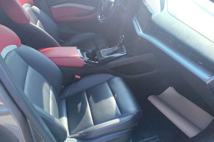 Used MG 5 2021 Revised Version 180 DVVT CVT Youth Luxury Edition
