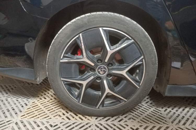 Used BYD Han 2022 EV Genesis Edition 715 km Front-Wheel-Drive Flagship Model
