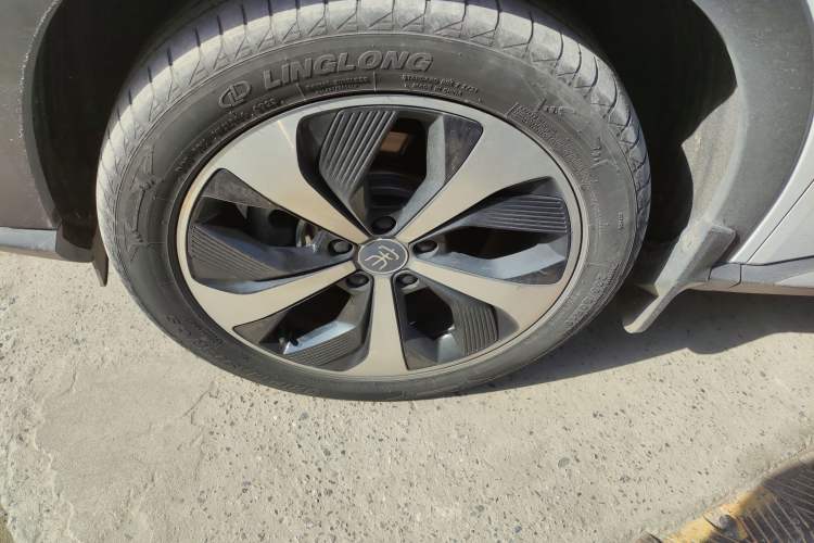 Used BYD Song PLUS New Energy 2021 EV Flagship Model
