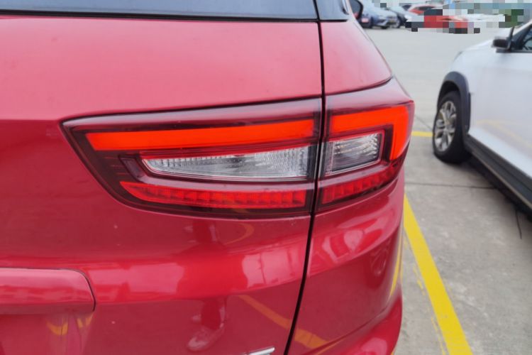 Used Changan CS55 2017 1.5T Manual Colorful Edition
