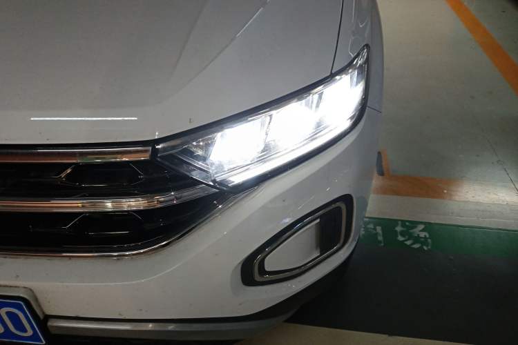 Used Volkswagen T-ROC 2023 280TSI DSG Two-Wheel Drive Time Edition
