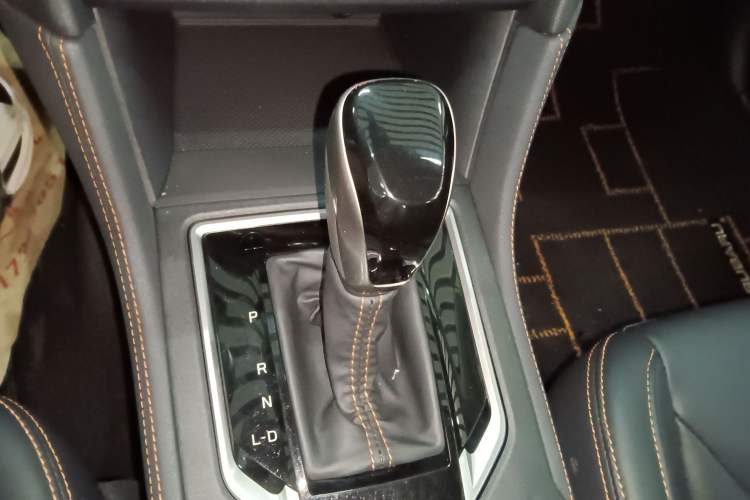 Used Subaru XV 2020 Revised Version 2.0i All-Wheel-Drive Luxury Edition with EyeSight
