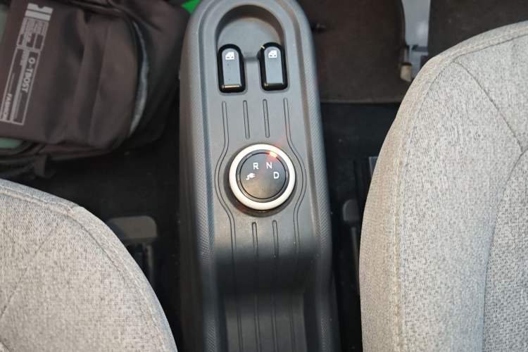 Used Wuling Hongguang MINIEV 2022 Macaron Fashion Model Lithium Iron Phosphate
