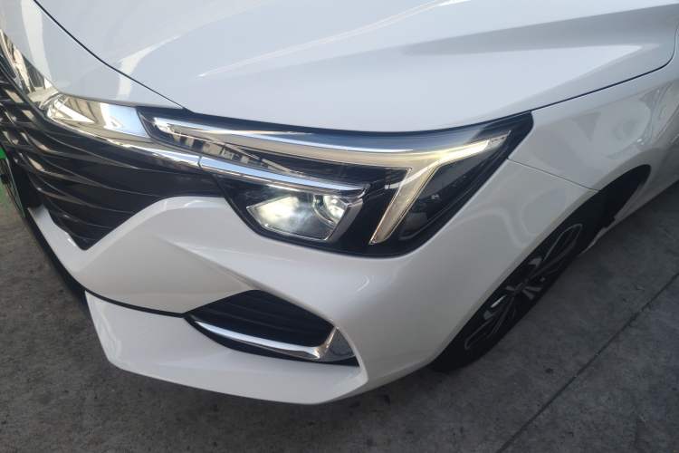 Used Roewe i6 MAX New Energy 2021 EV 500 Skyroof Deluxe Edition
