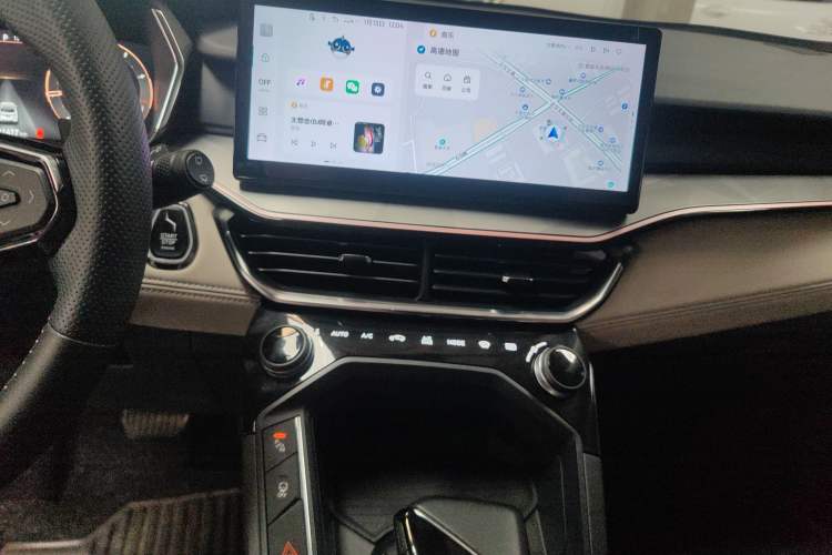 Used Lynk & Co 06 2023 Remix 1.5T Shero
