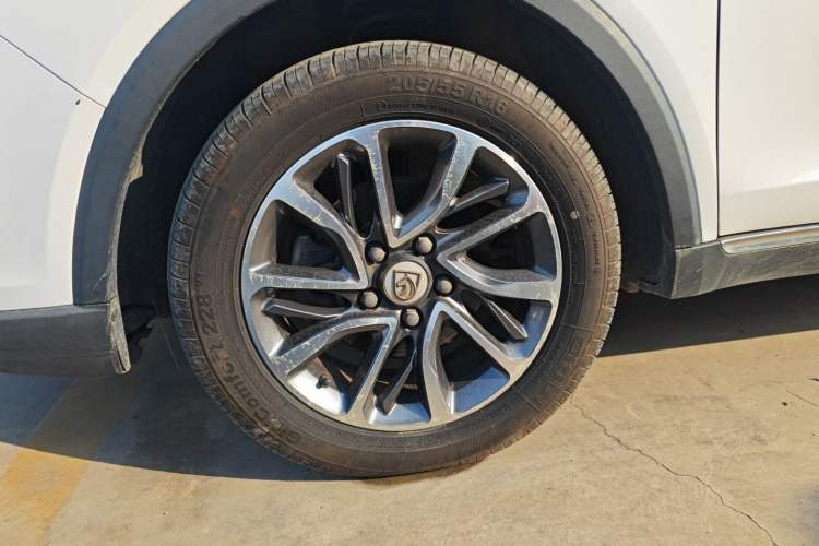 Used Baojun 730 2017 1.8L iAMT Prestige Version 7 Seats
