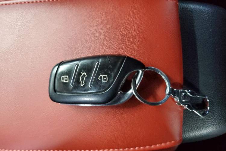 Used MG 5 2022 300TGI DCT Chao Yue Luxury Edition
